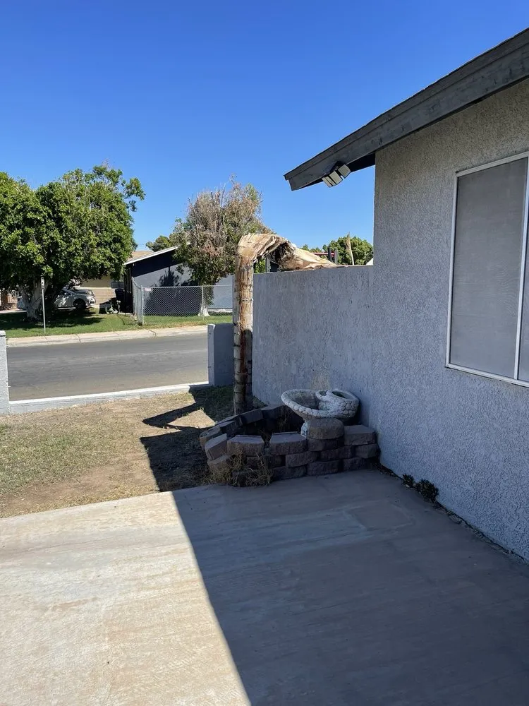 Expert lawn mowing service in Yuma, AZ - God's Blessing