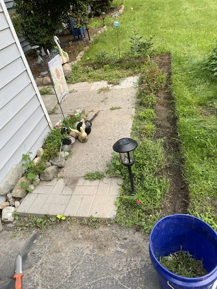 Professional residential landscaping in Bloomfield Township, MI - God's Garden