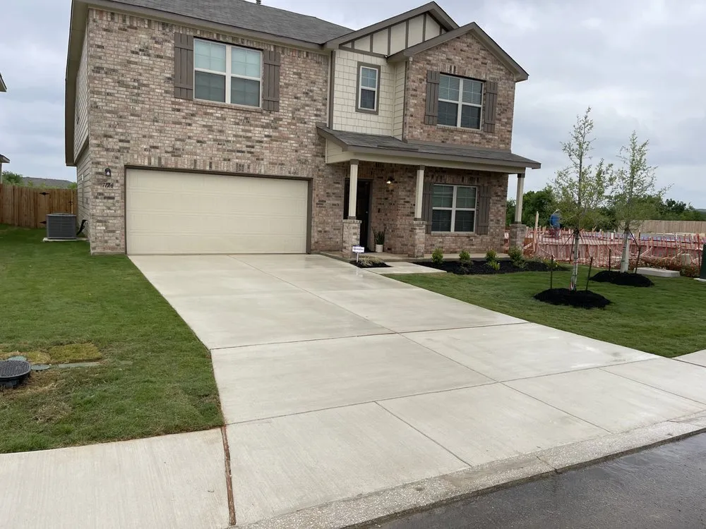 Custom lawn care service for beautiful yards across San Antonio, TX - God’s Plan Lawn Services