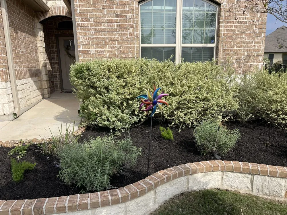 Custom lawn mowing service in San Antonio, TX - God’s Plan Lawn Services