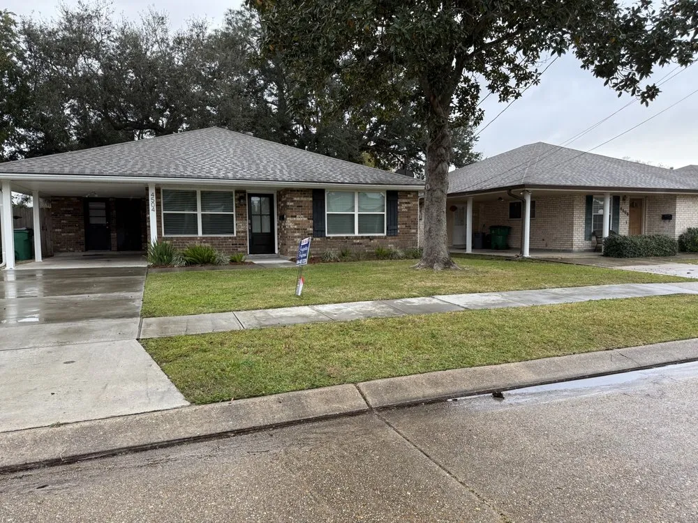 Affordable lawn care service with custom design across Metairie, LA - God’s Sight Lawn & Gardens