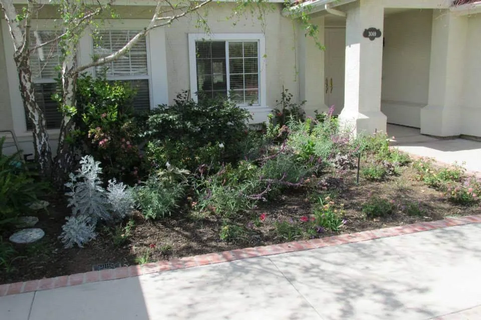 Expert lawn mowing service experts serving Simi Valley, CA - Goers Landscaping