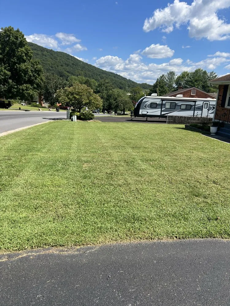 Trusted lawn care service for beautiful yards across Cave Spring, VA - GoFor Shane