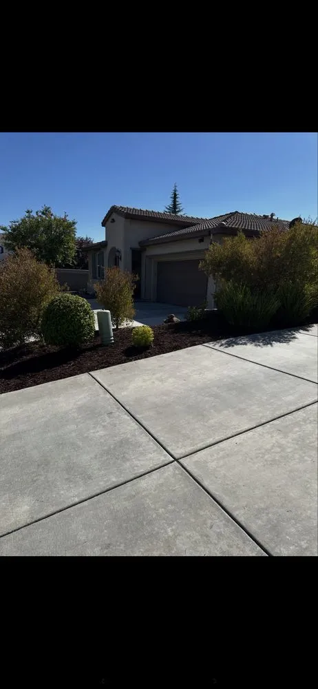 Professional residential landscaping experts serving Citrus Heights, CA - GoGrass Lawn Care