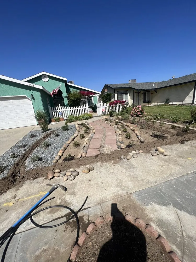 Custom landscape installation experts serving Woodlake, CA - Gogreen Landscaping