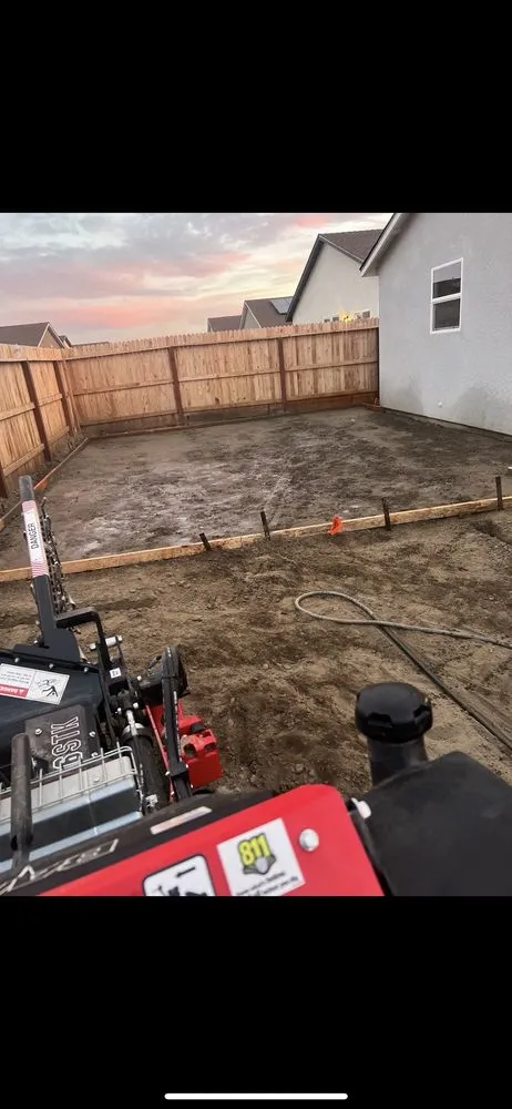 Reliable lawn mowing service in Woodlake, CA by Gogreen Landscaping