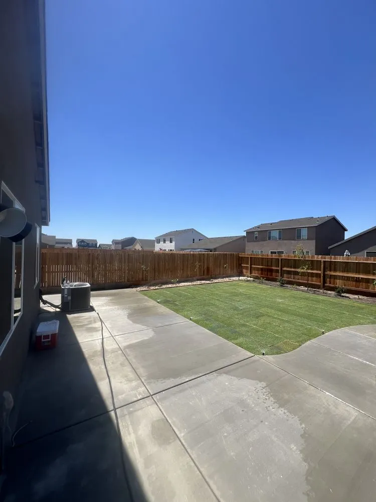 Local yard cleanup service experts serving Woodlake, CA - Gogreen Landscaping