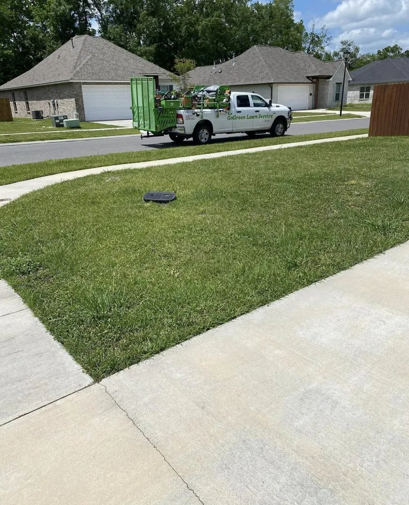 Local yard maintenance experts serving Maurepas, LA - GoGreen Lawn Service