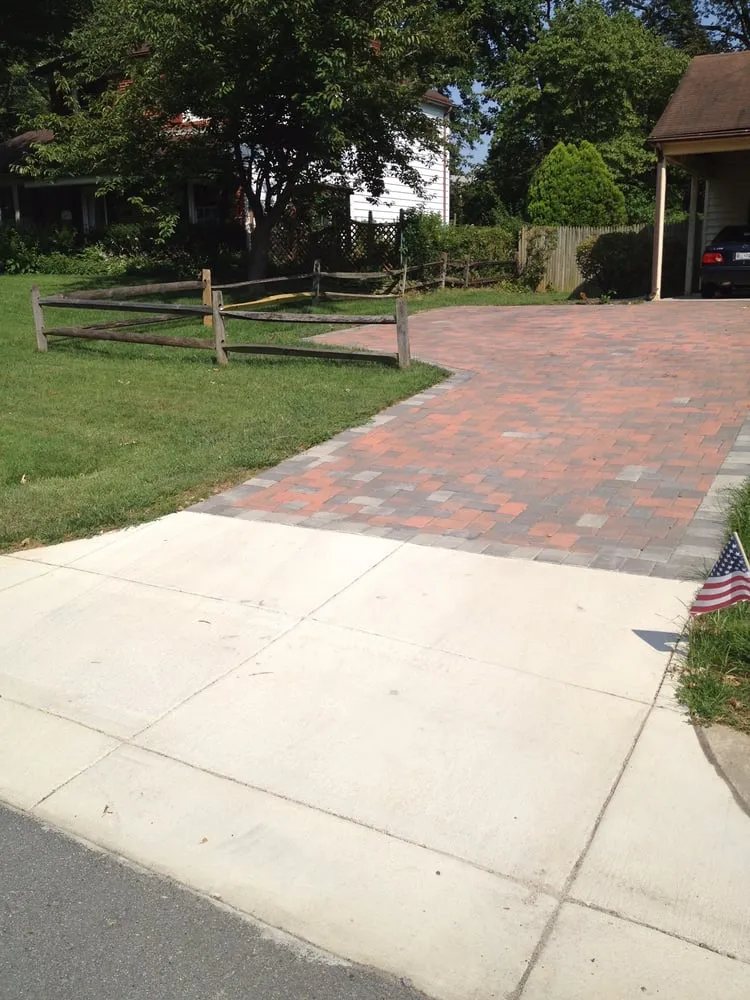 Professional landscaping services for beautiful yards across Silver Spring, MD - Going Green Landscaping