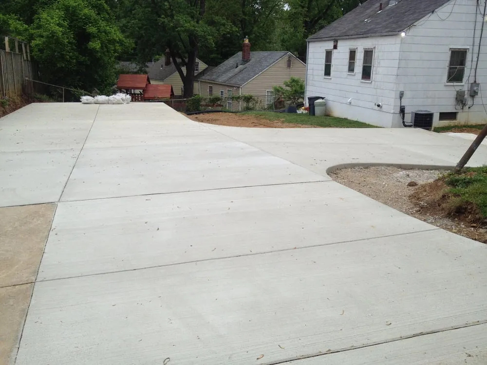 Affordable yard cleanup service in Silver Spring, MD by Going Green Landscaping