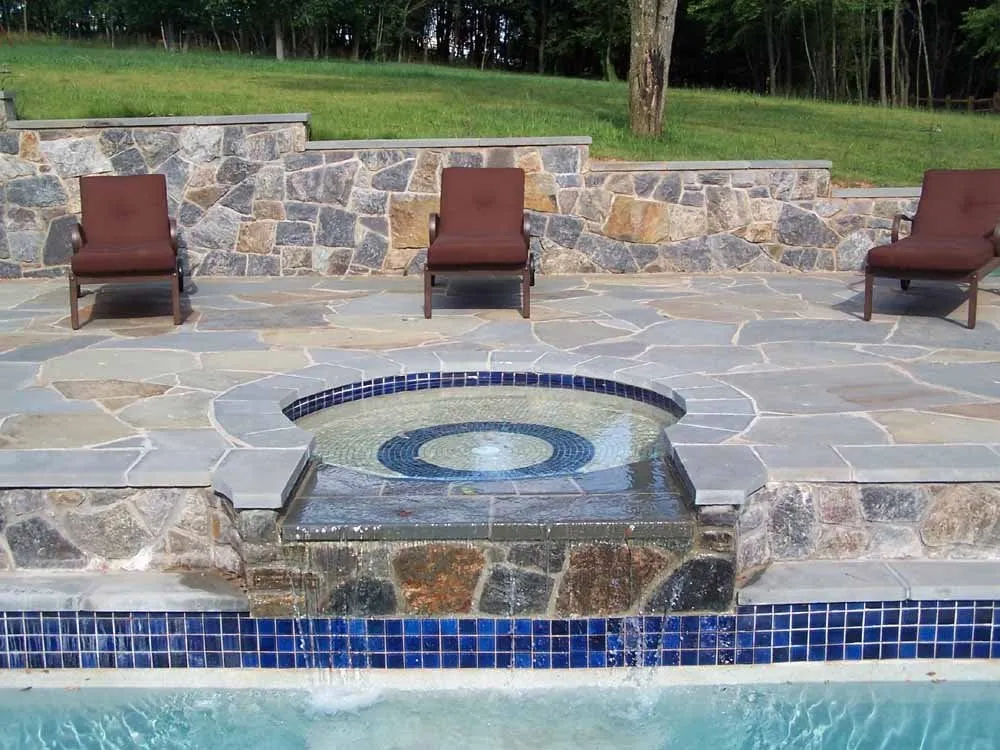 Professional yard cleanup service experts serving Silver Spring, MD - Going Green Landscaping