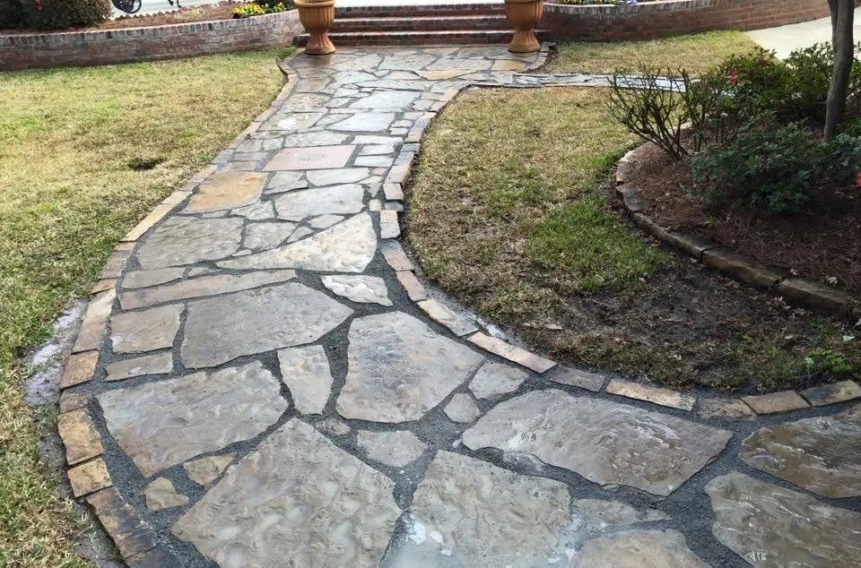 Custom landscape design for beautiful yards in Shreveport, LA by Going Green Lawn and Landscaping