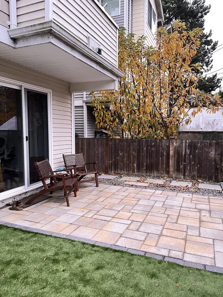 Trusted lawn care service in Kirkland, WA by Goiás Landscaping & Maintenance