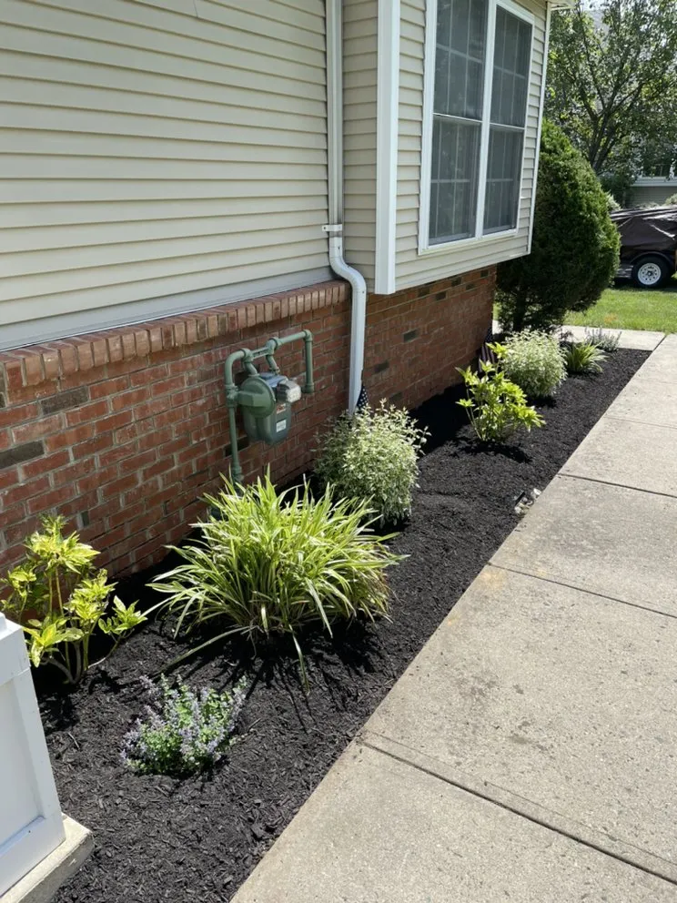 Custom lawn care service experts serving Trenton, NJ - Gola’s Landscapes