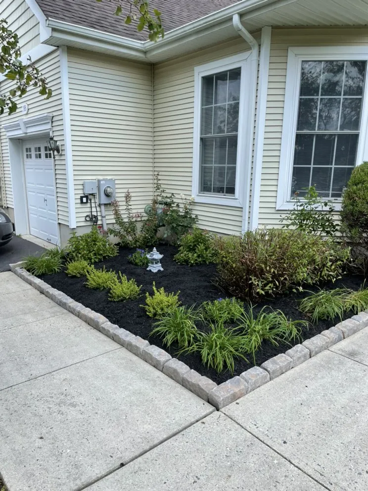 Custom residential landscaping experts serving Trenton, NJ - Gola’s Landscapes