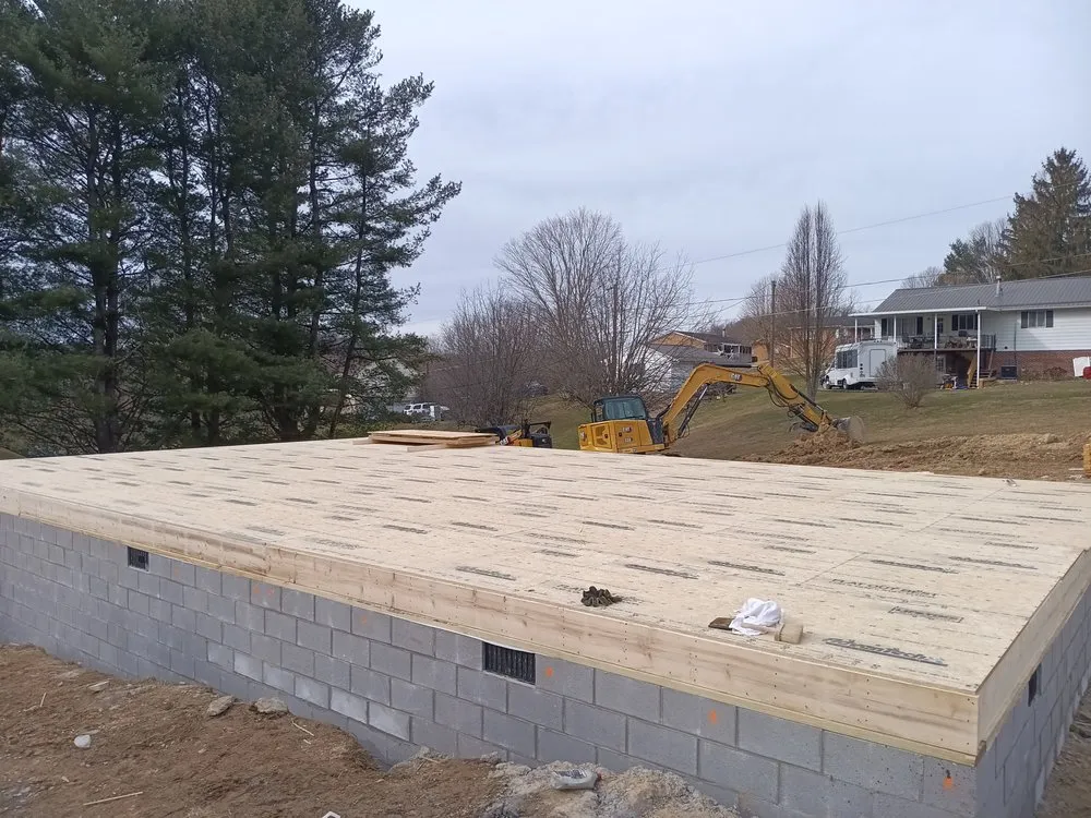 Reliable yard cleanup service in Mount Hope, WV - Gold and Black Lawn Care and Construction