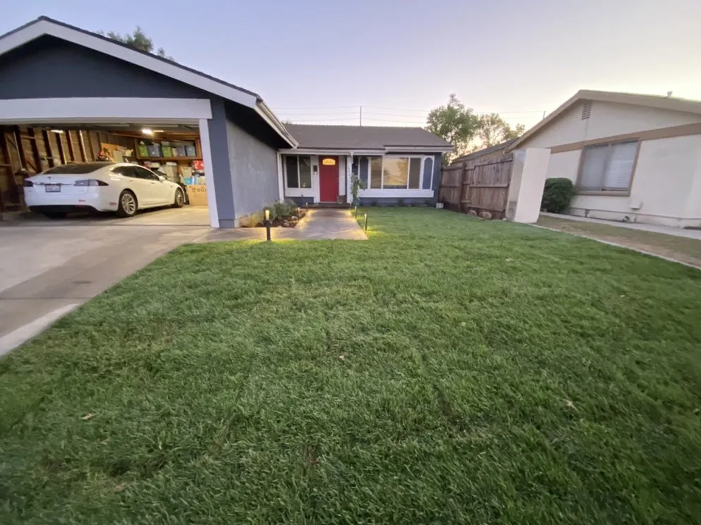 Top-rated lawn mowing service experts serving Orange, CA - Gold Coast Landscaping