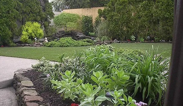 Custom garden landscaping experts serving Glen Cove, NY - Gold Coast Property Maintenance