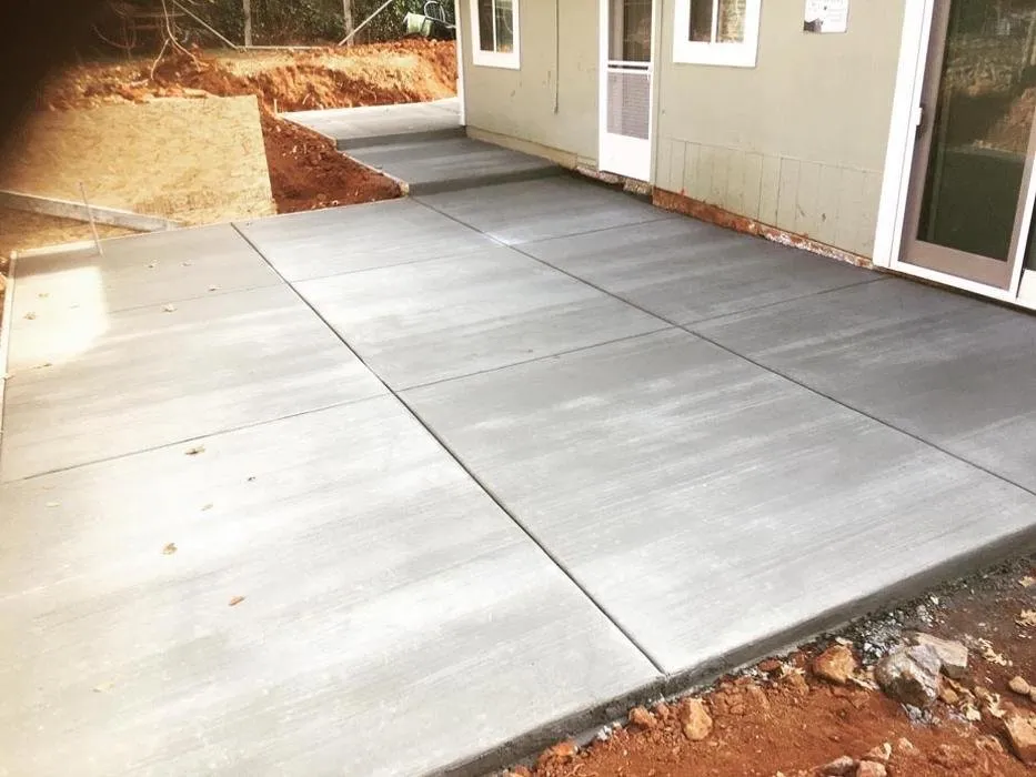 Custom yard maintenance for homes in Penn Valley, CA by Gold Country Landscaping