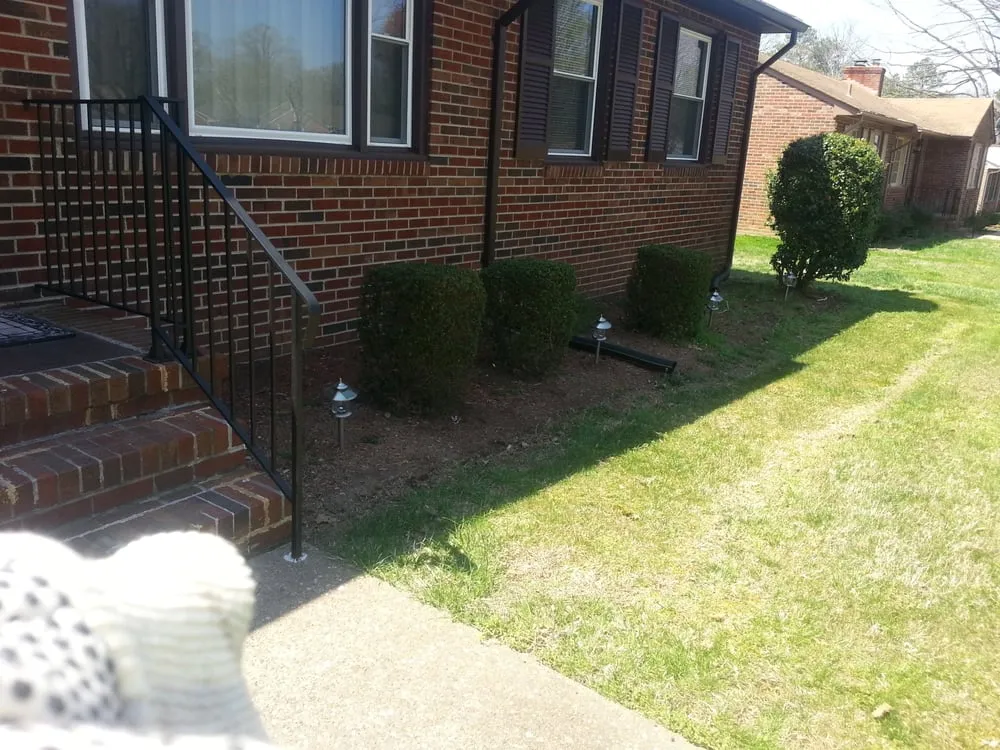 Expert yard cleanup service for homes across Richmond, VA - Gold Landscaping
