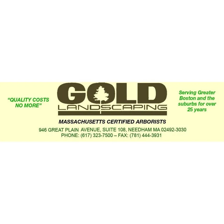 Custom lawn mowing service in Needham, MA by Gold Landscaping Service