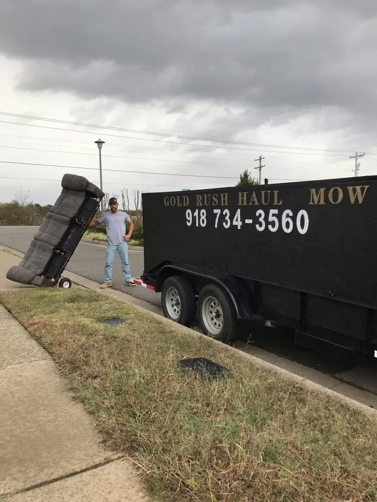 Local lawn mowing service for homes across Glenpool, OK - Gold Rush Haul & Mow