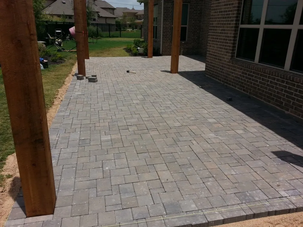 Top-rated lawn care service in Arcadia, TX by Gold Standard Construction