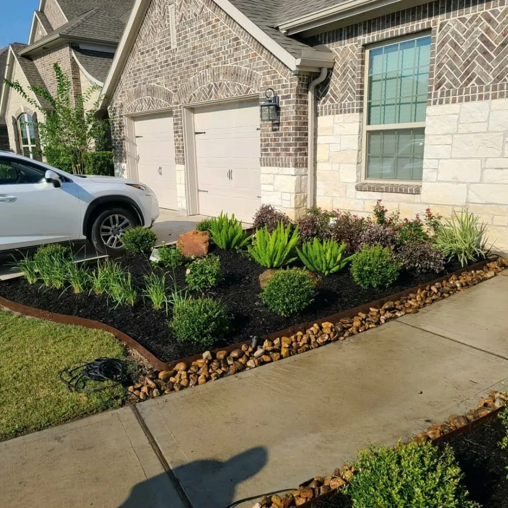 Custom landscape design in Arcadia, TX - Gold Standard Construction