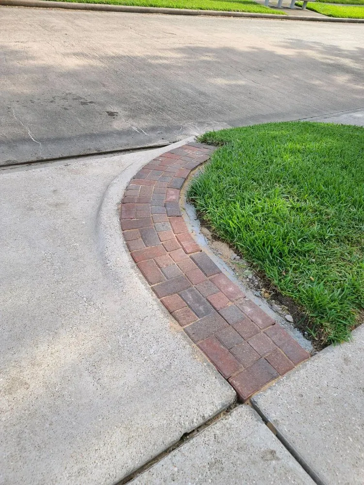 Expert yard maintenance experts serving Arcadia, TX - Gold Standard Construction