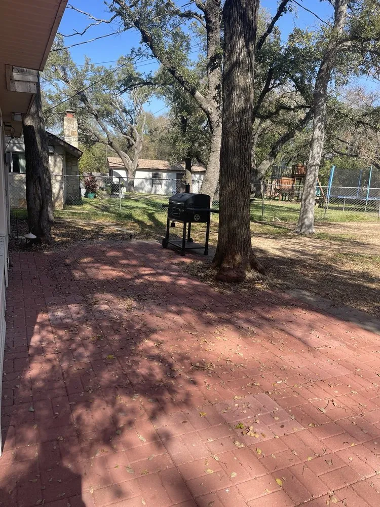 Affordable yard cleanup service experts serving Georgetown, TX - Gold Star Landscaping