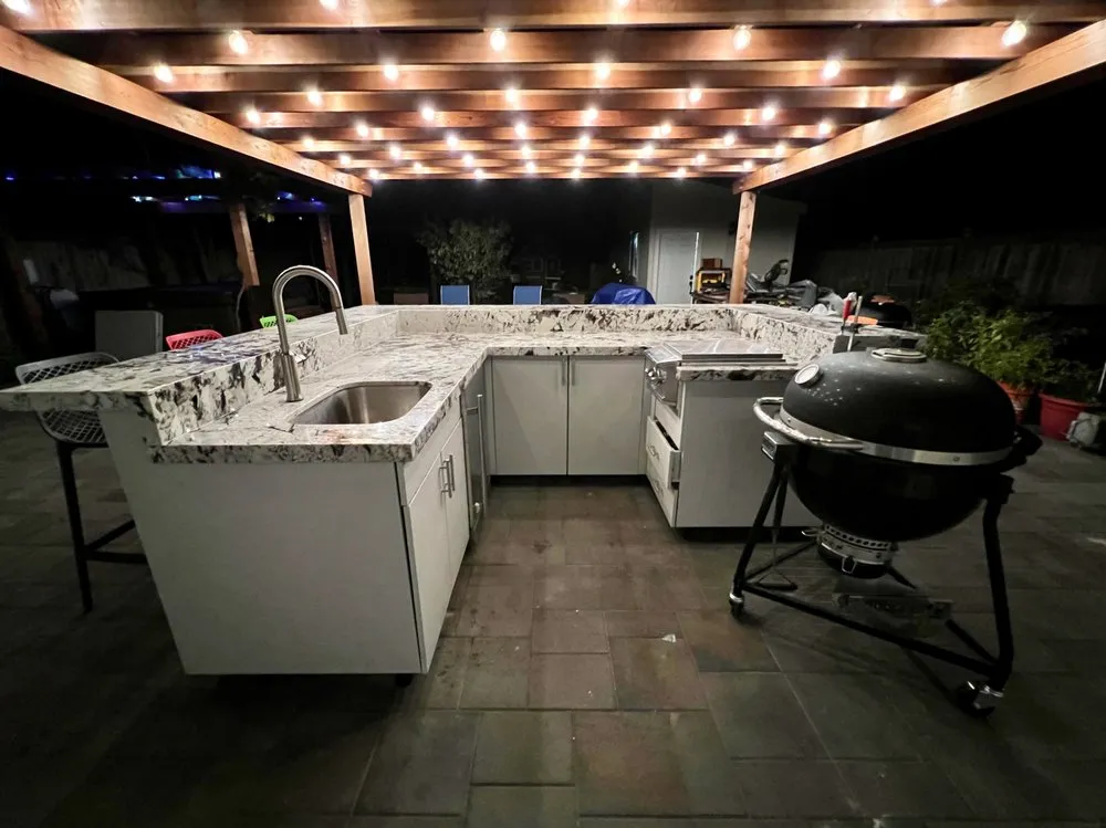 Professional residential landscaping experts serving Menlo Park, CA - Golden Bay Landscaping