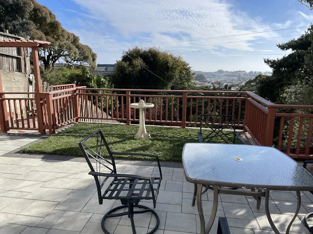 Trusted lawn care service experts serving Menlo Park, CA - Golden Bay Landscaping