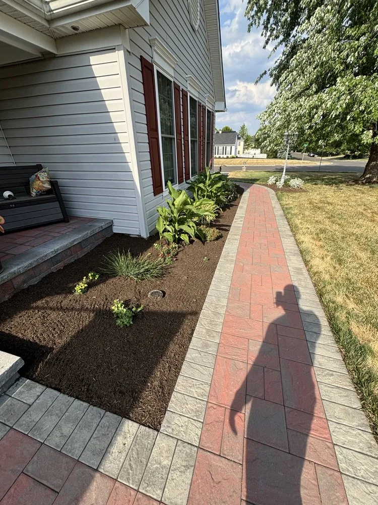 Professional residential landscaping in Newportville, PA - Golden Cut Landscaping