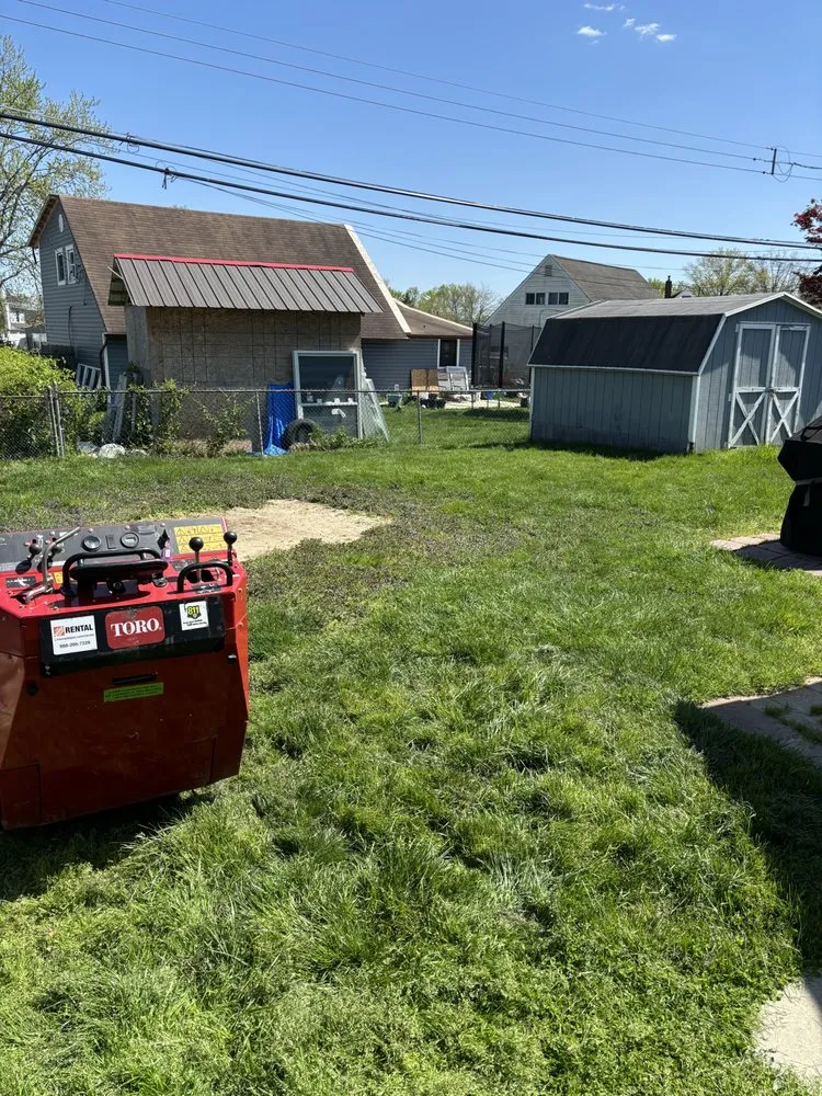 Affordable yard maintenance in Newportville, PA - Golden Cut Landscaping
