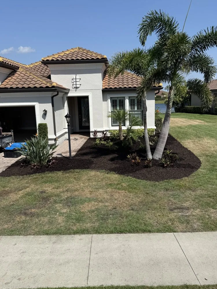 Top-rated outdoor landscaping experts serving Palmetto, FL - Golden Escapes