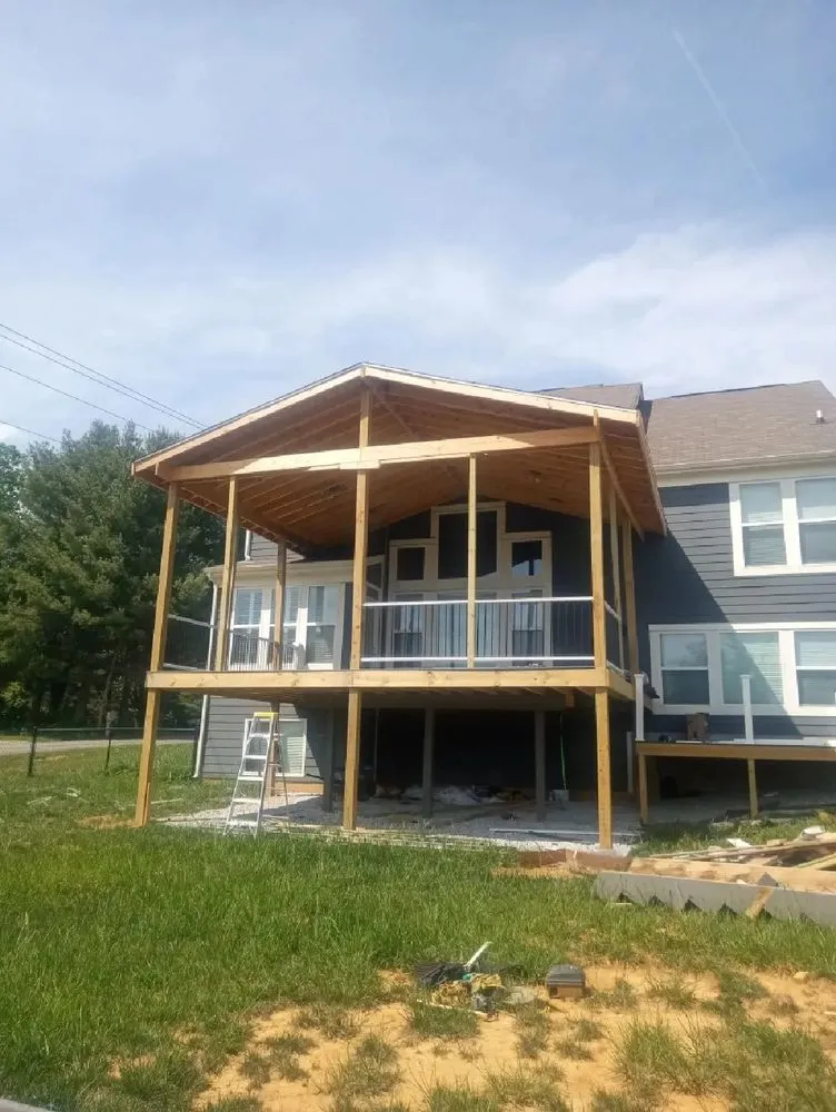 Top-rated residential landscaping experts serving La Grange, KY - Golden Fang