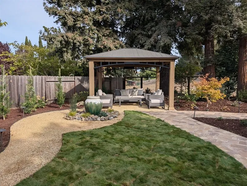 Custom outdoor landscaping in Benicia, CA - Golden Gate Gardens