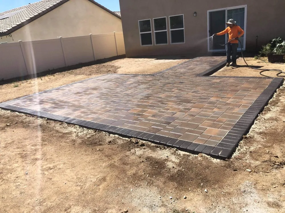 Affordable residential landscaping with custom design in Thousand Oaks, CA by Golden Landscaping & Lawn services