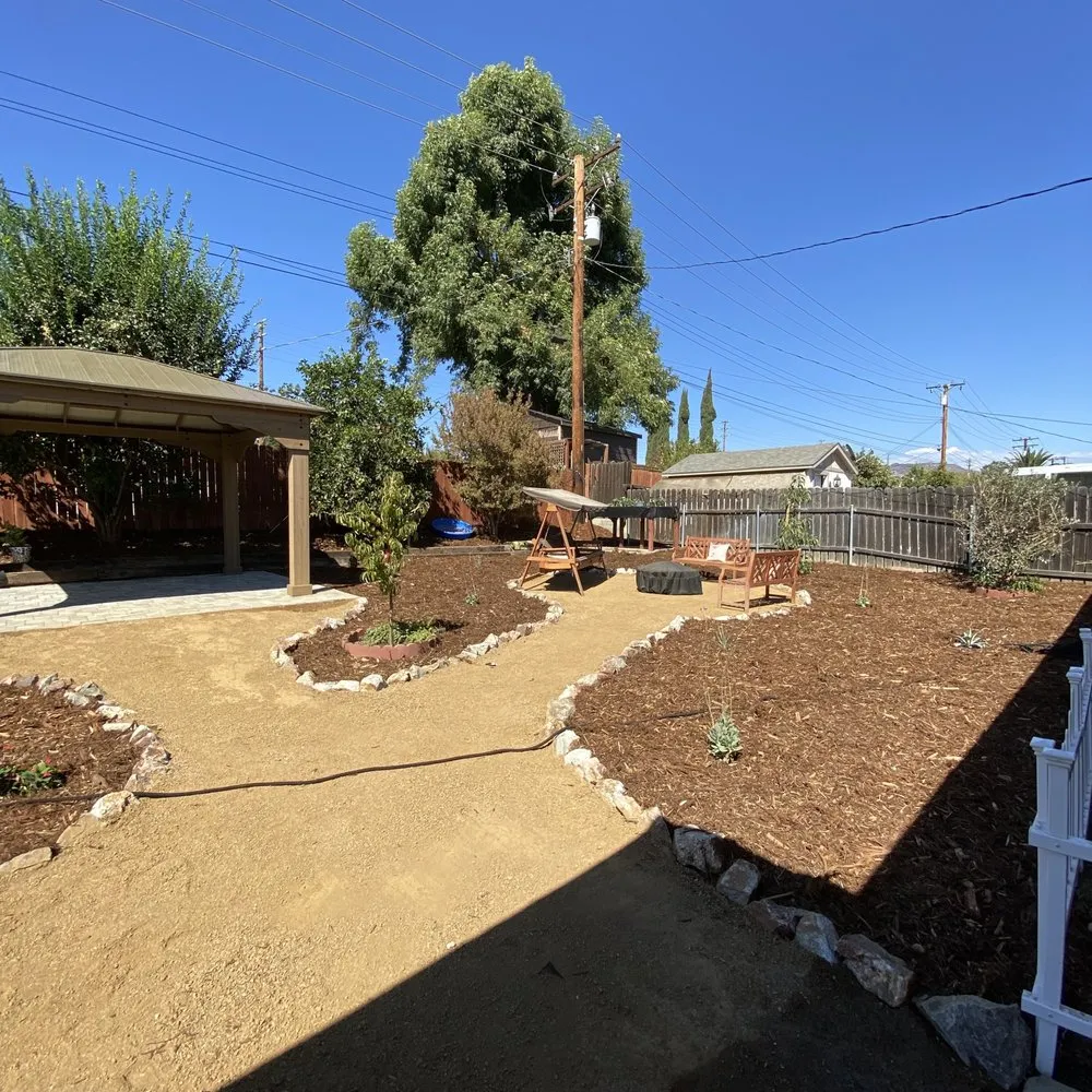 Custom garden landscaping in Thousand Oaks, CA - Golden Landscaping & Lawn services