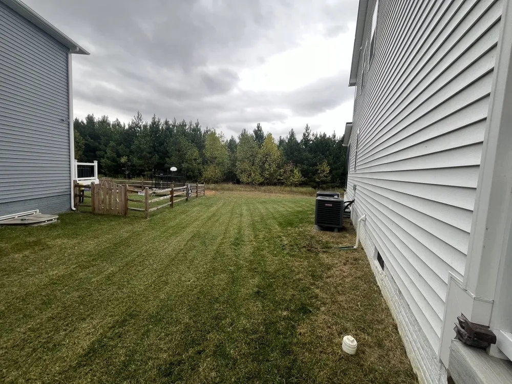 Trusted yard cleanup service for beautiful yards in King George, VA by Golden Landscaping