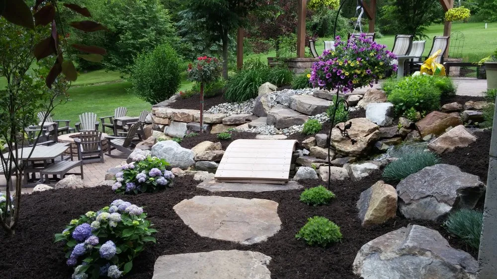 Custom yard cleanup service experts serving Mohnton, PA - Golden Oaks Landscaping