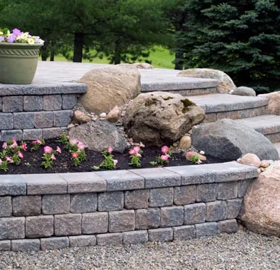 Top-rated lawn care service experts serving Mohnton, PA - Golden Oaks Landscaping