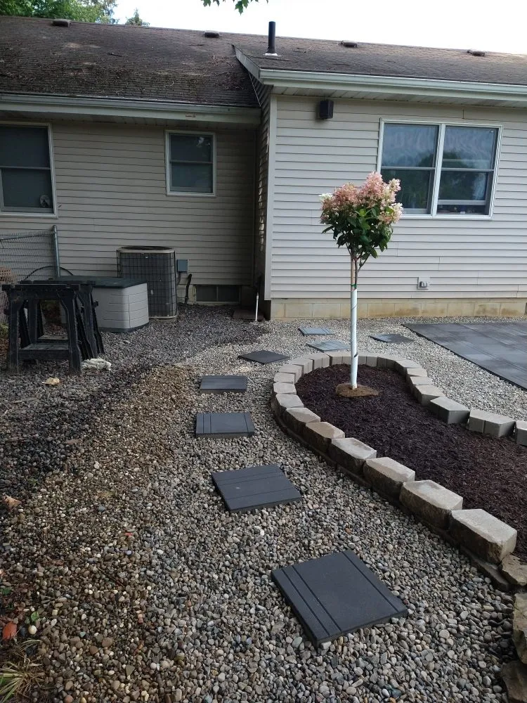 Custom yard maintenance with custom design in Elyria, OH by Golden Pro Landscaping
