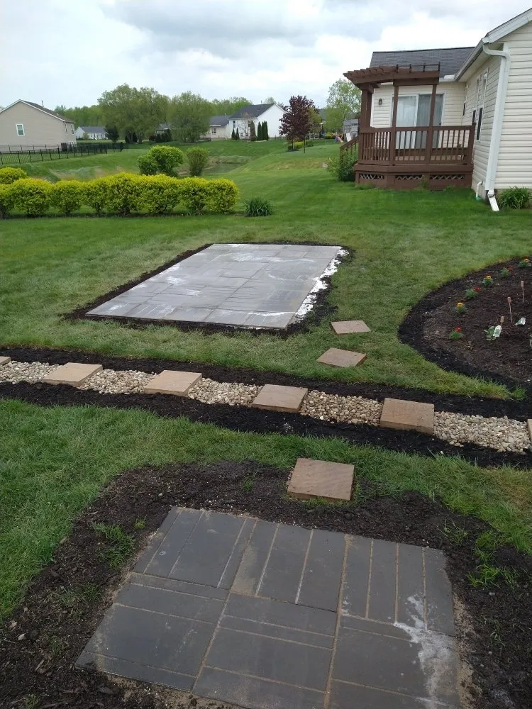 Affordable landscaping services in Elyria, OH - Golden Pro Landscaping