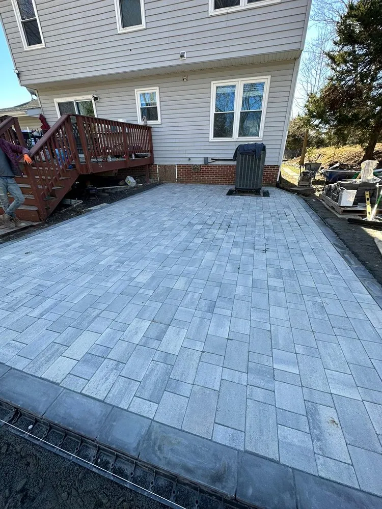 Reliable yard cleanup service experts serving Pineville, NC - Golden Rose Landscaping