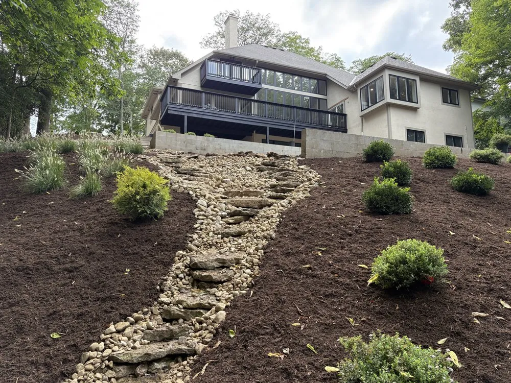 Custom outdoor landscaping experts serving Dublin, OH - Golden Shamrock Landscapes