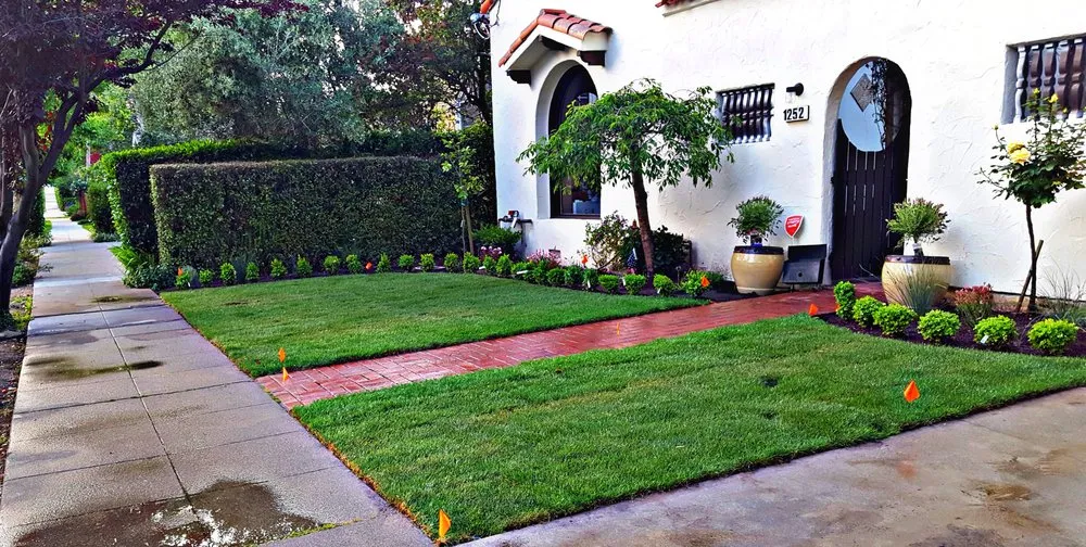 Top-rated garden landscaping in Pleasanton, CA by Golden State Landscaping