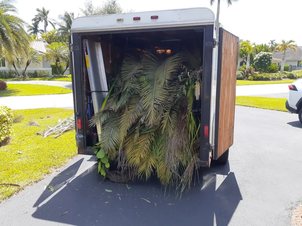 Professional lawn mowing service in MIAMI, FL by Golden Touch Lawn Care