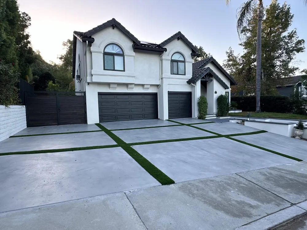 Custom residential landscaping with custom design in Santa Ana, CA by Golden Tree Care