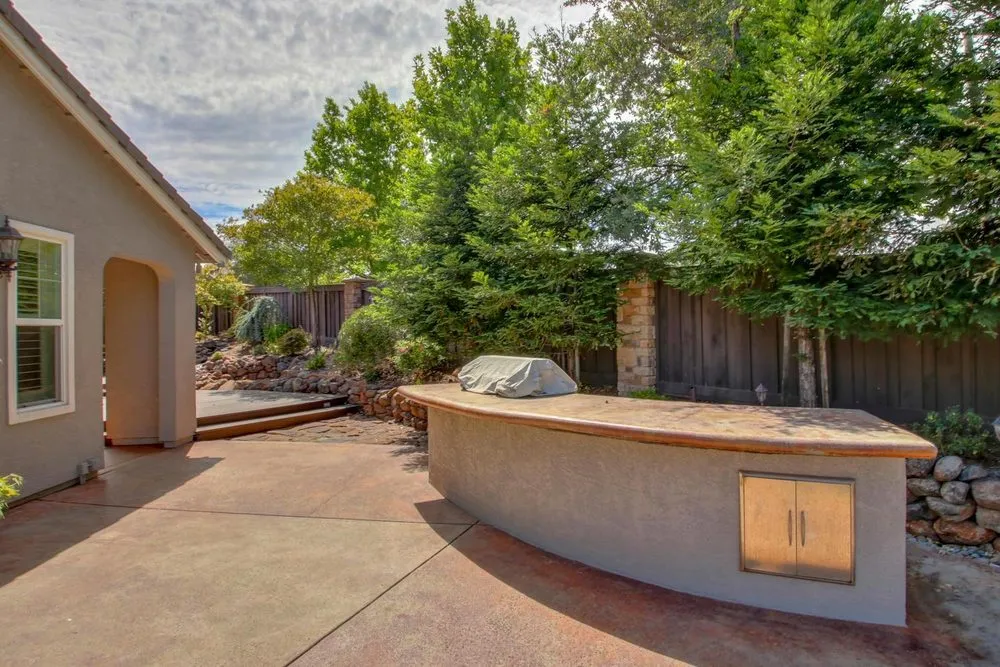 Local garden landscaping for residential properties in Loomis, CA by Golden Valley Development